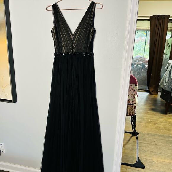 Badgley Mischka Black pleated Tulle Chiffon V-neck Gown size 2 - Picture 14 of 16